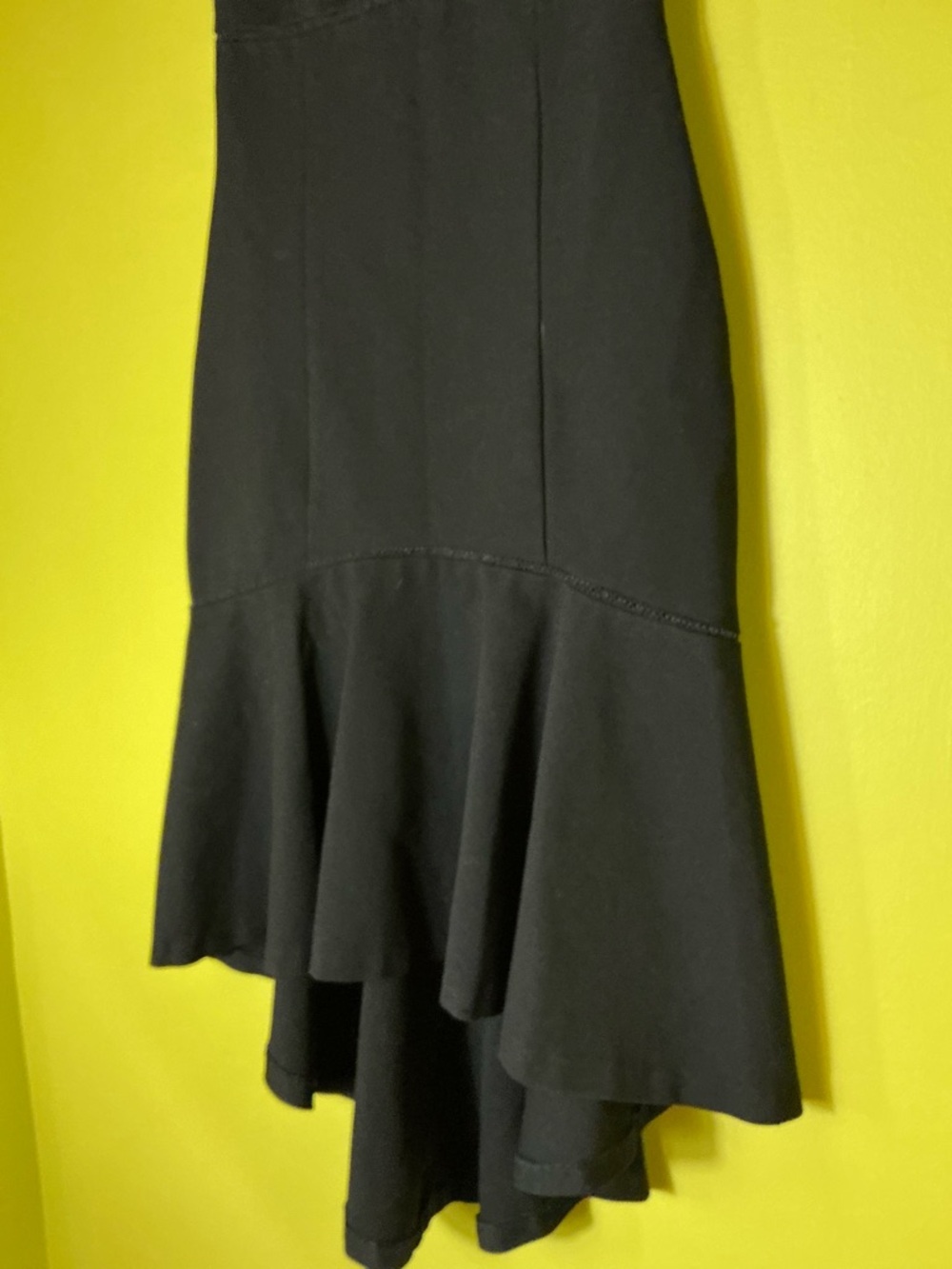 Adelyn Rae Black V-Neck High-Low Dress - Picture 4 of 9